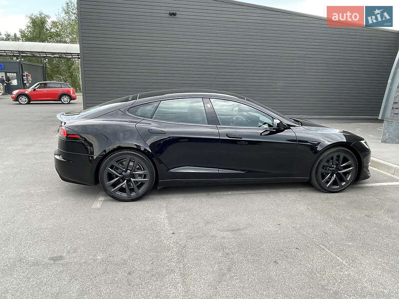 Tesla Model S 2022