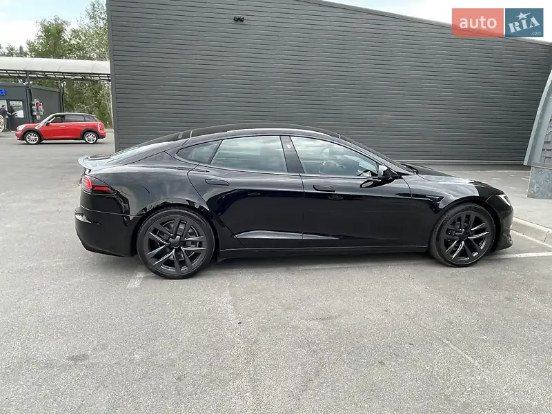 Tesla Model S 2022