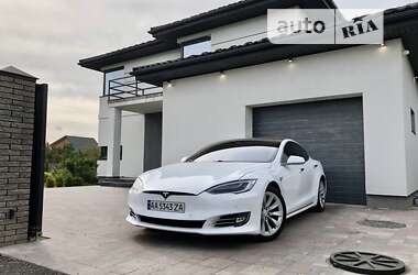 Tesla Model S 2016