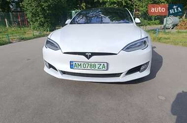 Лифтбек Tesla Model S 2019 в Киеве