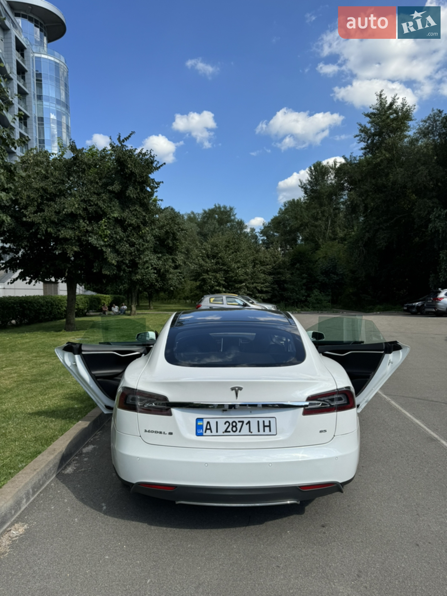 2013 Tesla Model S - мініатюра 12