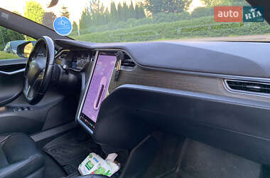 Лифтбек Tesla Model S 2016 в 