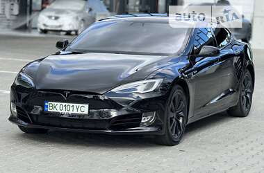 Tesla Model S 2018