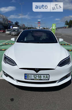 Лифтбек Tesla Model S 2018 в Полтаве