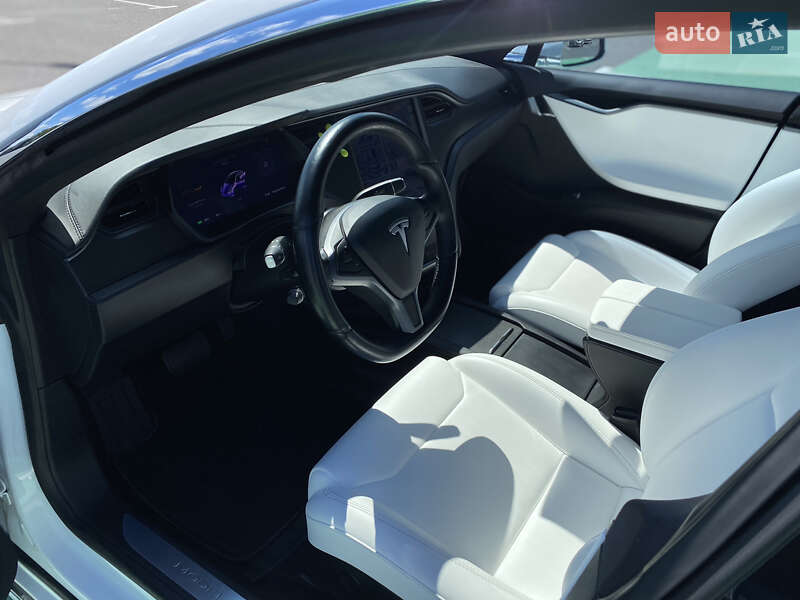 Лифтбек Tesla Model S 2018 в Полтаве