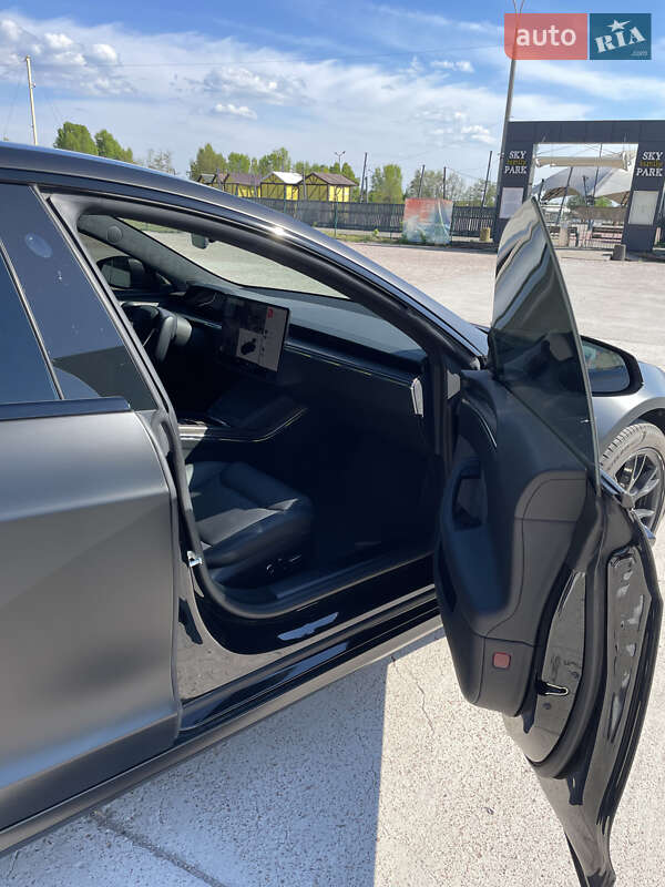 Ліфтбек Tesla Model S 2021 в Києві