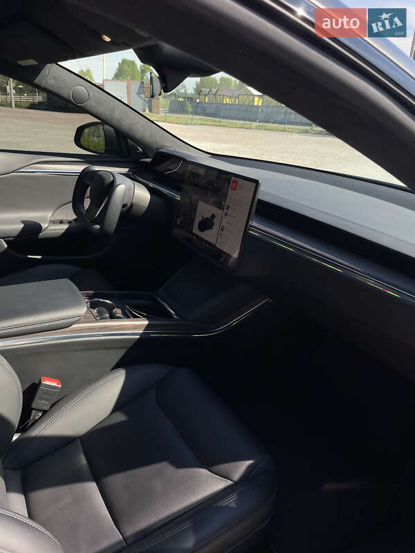 Ліфтбек Tesla Model S 2021 в Києві