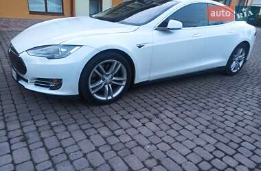 Tesla Model S 2015 Tesla Model S 2015