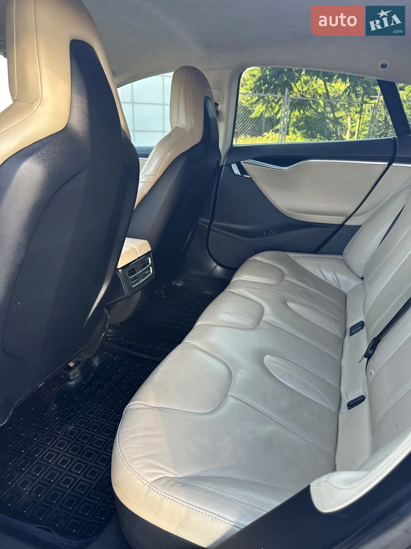 2016 Tesla Model S - мініатюра 14