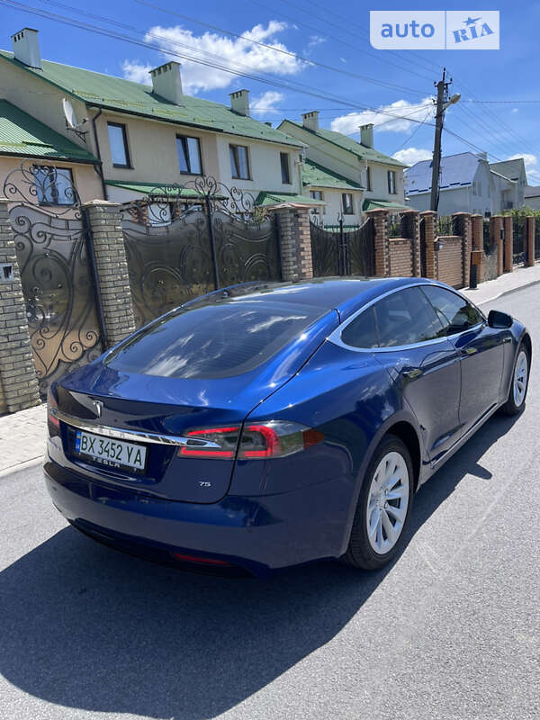 Ліфтбек Tesla Model S 2017 в Хмельницькому