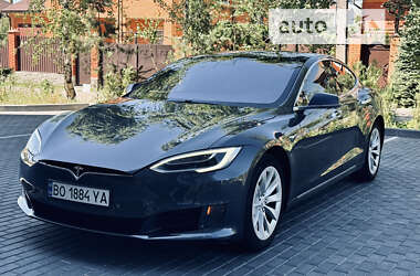 Ліфтбек Tesla Model S 2017 в Полтаві