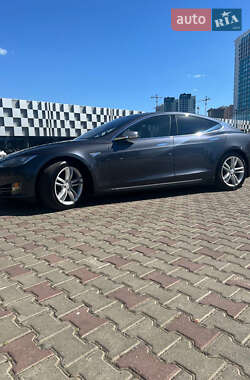 Ліфтбек Tesla Model S 2016 в 