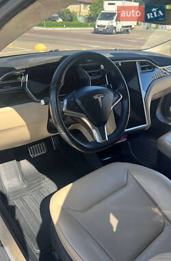 Ліфтбек Tesla Model S 2016 в 