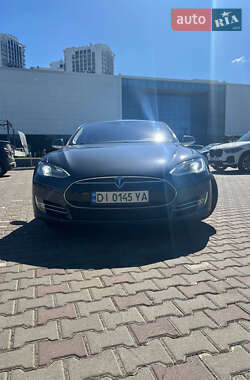 Ліфтбек Tesla Model S 2016 в 