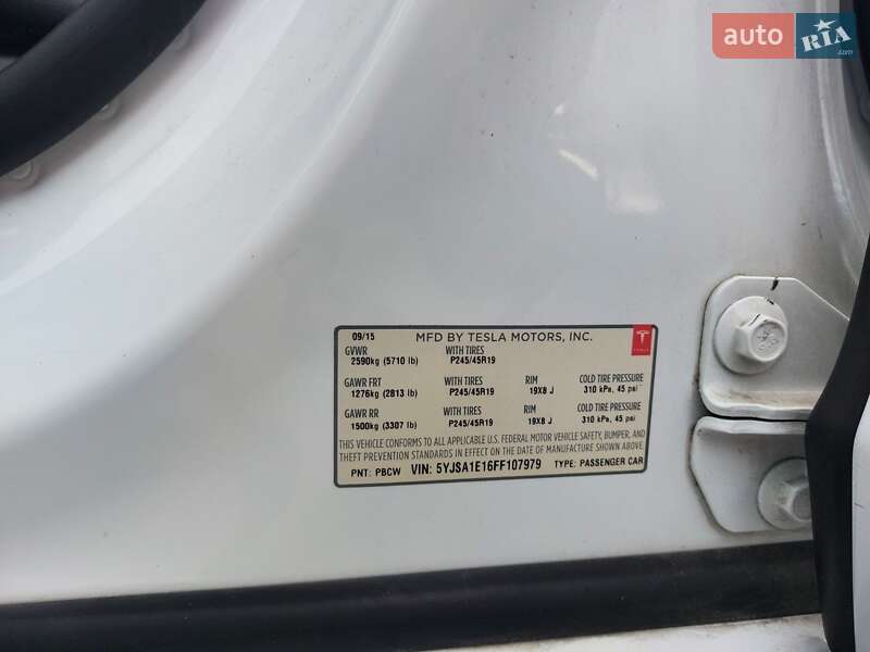 Ліфтбек Tesla Model S 2015 в Харкові