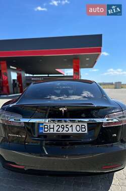 Лифтбек Tesla Model S 2017 в Одессе