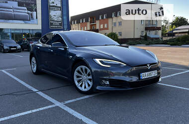 Ліфтбек Tesla Model S 2016 в 
