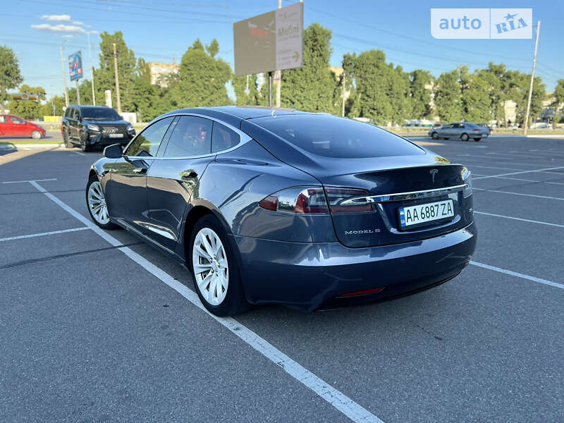Лифтбек Tesla Model S 2016 в Киеве фото 4 Лифтбек Tesla Model S 2016 в Киеве