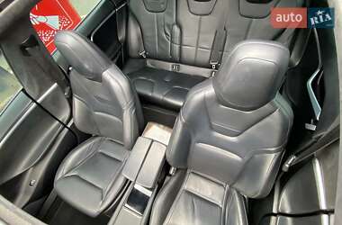 Лифтбек Tesla Model S 2015 в Львове