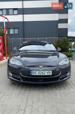Лифтбек Tesla Model S 2015 в 