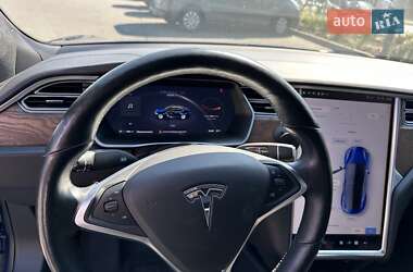 Лифтбек Tesla Model S 2016 в 