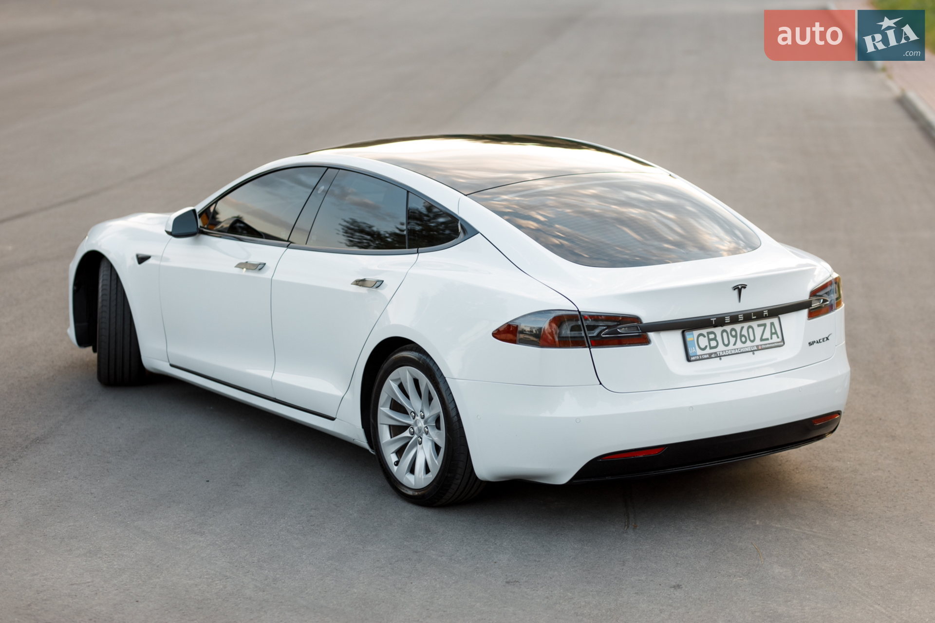 2019 Tesla Model S - мініатюра 10