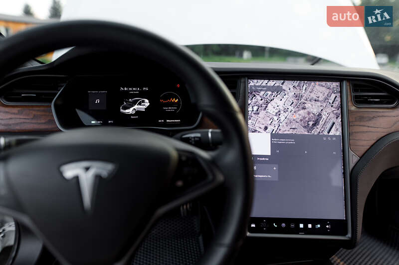 Лифтбек Tesla Model S 2019 в Чернигове