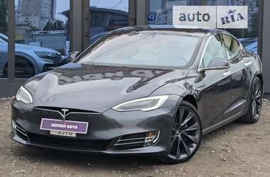 Tesla Model S 2018