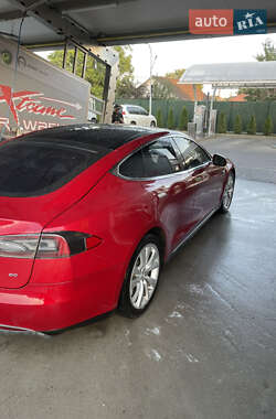 Лифтбек Tesla Model S 2014 в 