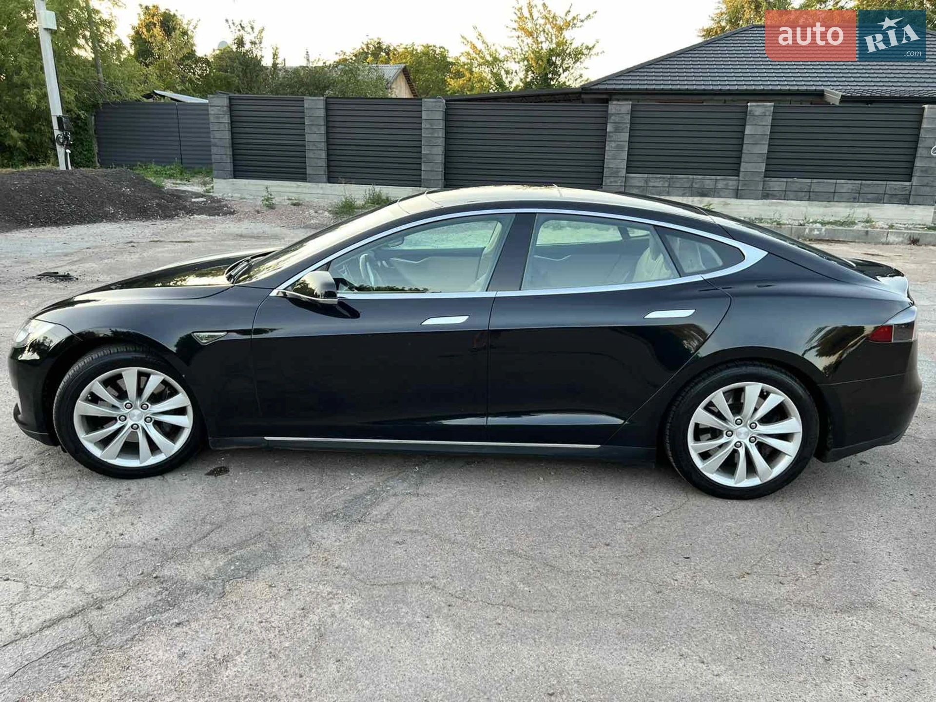 2015 Tesla Model S - мініатюра 47