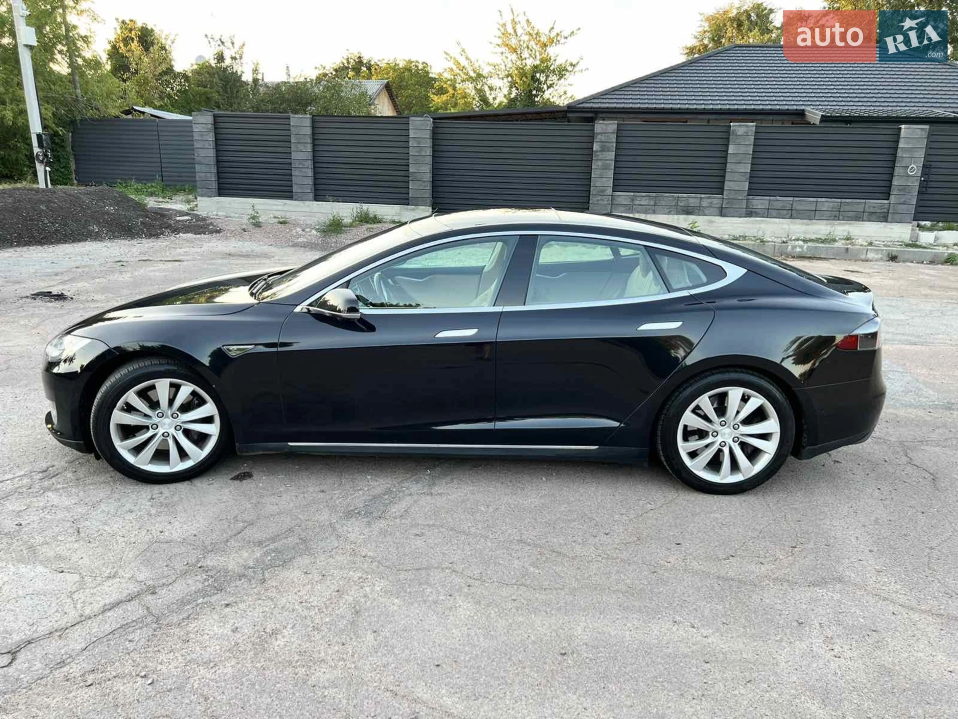 2015 Tesla Model S - мініатюра 48