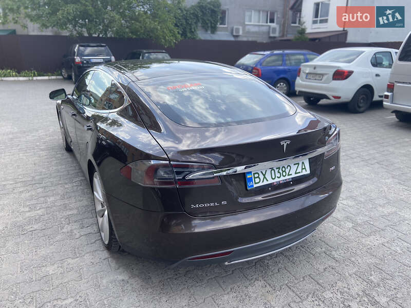 Лифтбек Tesla Model S 2012 в Хмельницком фото 39 Лифтбек Tesla Model S 2012 в Хмельницком