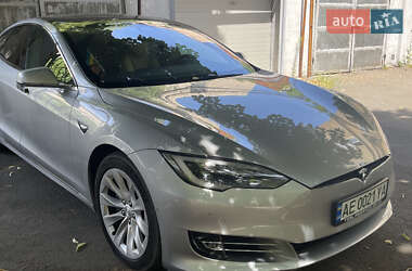 Лифтбек Tesla Model S 2018 в Днепре