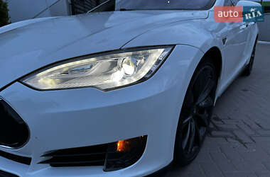 Tesla Model S 2012