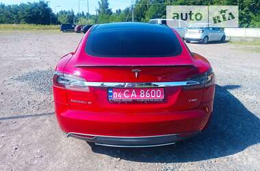 Ліфтбек Tesla Model S 2014 в Львові