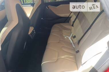 Ліфтбек Tesla Model S 2014 в Львові