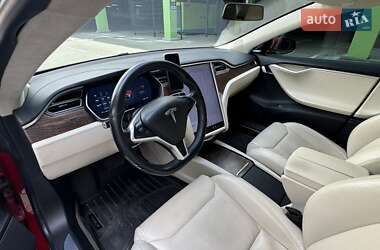 Лифтбек Tesla Model S 2018 в Киеве