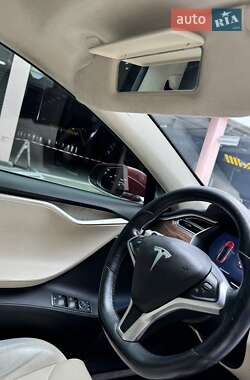 Лифтбек Tesla Model S 2018 в Киеве