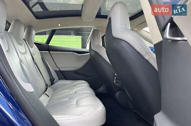 Лифтбек Tesla Model S 2015 в 