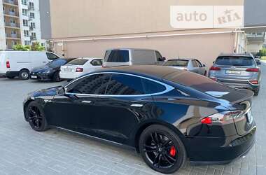 Лифтбек Tesla Model S 2014 в Днепре