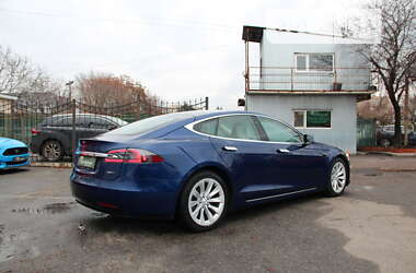 Лифтбек Tesla Model S 2017 в 