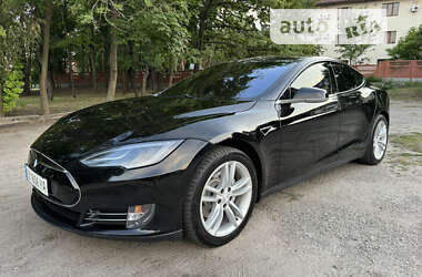 Ліфтбек Tesla Model S 2014 в Харкові