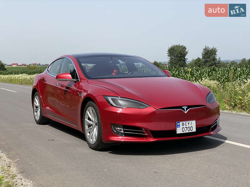 Ліфтбек Tesla Model S 2017 в Львові фото 7 Ліфтбек Tesla Model S 2017 в Львові