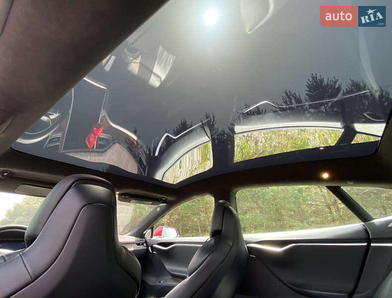 Ліфтбек Tesla Model S 2017 в Львові фото 9 Ліфтбек Tesla Model S 2017 в Львові