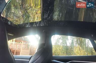 Лифтбек Tesla Model S 2017 в Коломые