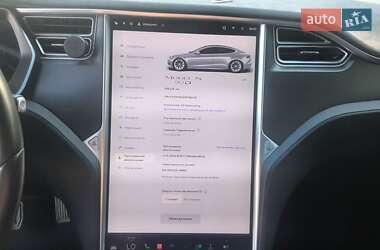 Лифтбек Tesla Model S 2017 в Коломые