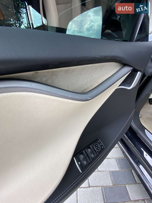 Лифтбек Tesla Model S 2018 в Хмельницком