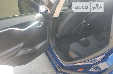 Лифтбек Tesla Model S 2016 в 