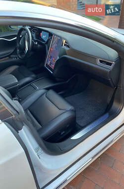 Лифтбек Tesla Model S 2018 в 