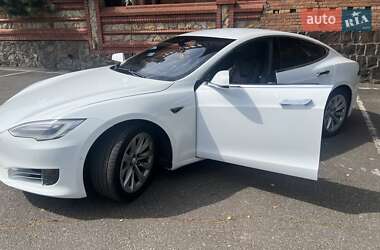 Ліфтбек Tesla Model S 2016 в Вінниці фото 4 Ліфтбек Tesla Model S 2016 в Вінниці